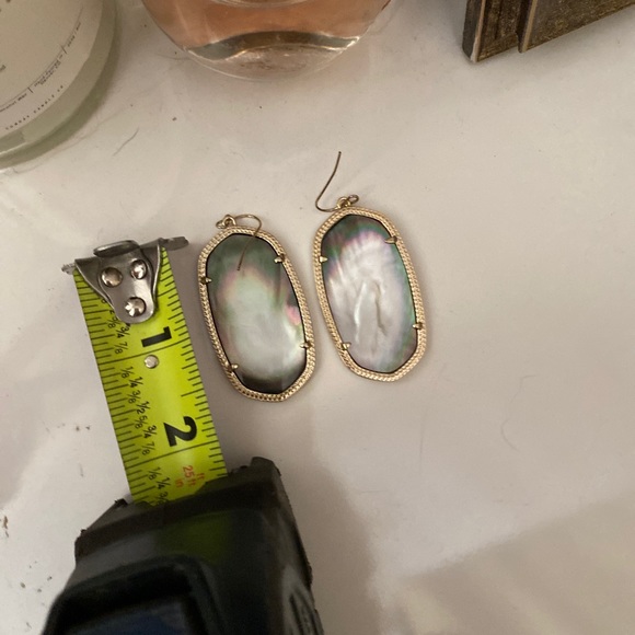 Gray black Danielle statement earrings - Picture 2 of 2